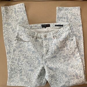 Jeanne Jeans Slim Ankle Jeans